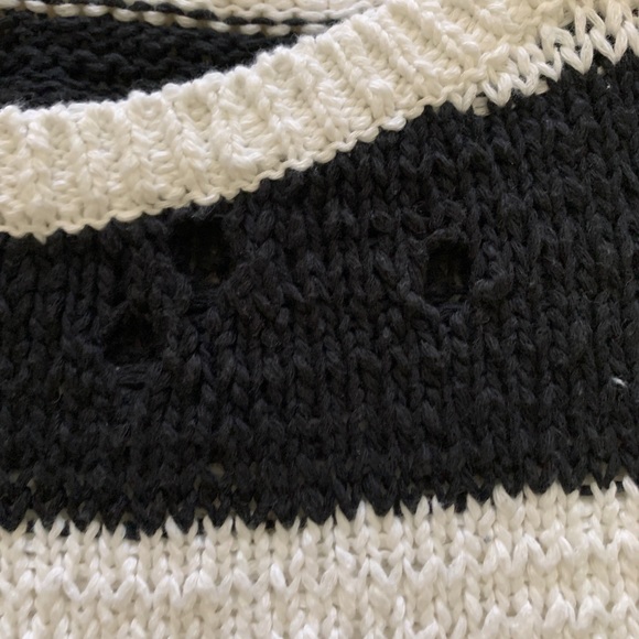 Hollister Black White Striped Sweater Size XS. - Picture 5 of 6